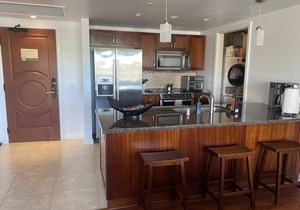 Ocean View Upgraded Top Fl HOKU711 Shaded Lanai see condo comparison chart