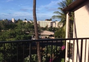 Paradise is Calling.Ocean View Penthouse in Kihei, Maui.Resort Zoned Condo