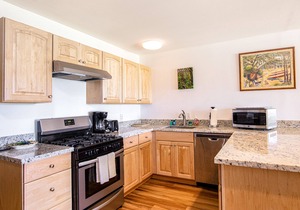 Romantic Getaway Near Water w/Free WiFi, Shared Pool, Water Views, Tennis Court