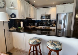 Summer & Fall Deals! As of July 1, NO RESORT FEES! Ocean-front! Amazing views!