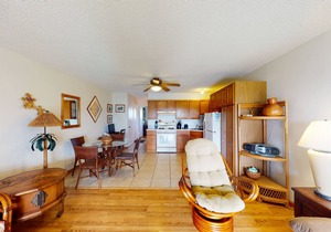 Tropical Paradise Condo w/Shared Tennis Court & Pool + Free WiFi and Water Views