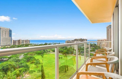 Waikiki Hotel | 219 m² Hotel ∙ 2 bedrooms ∙ 127 guests