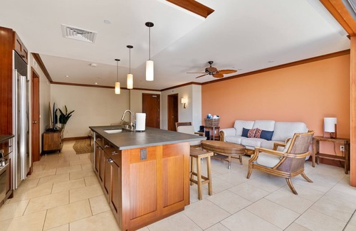 Ko Olina House | Beachfront Condo at Beach Villas at Ko Olina | Hale Hoaloha by AvantStay