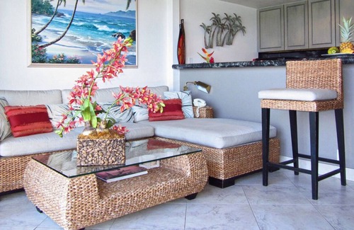 Honokowai Condo | Beachfront - Spectacular Views - Air - State-of-Art Decor