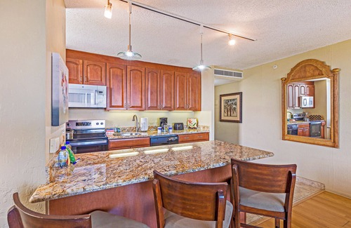 Lahaina Condo | Charming Studio at Oceanfront Ka’anapali Shores | Pools, Beach Access, AC
