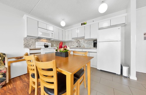 Diamond Head - Kapahulu - St. Louis Condo | Deluxe Diamond head Ocean View Waikiki Condo - 1509-1 Free Parking & Free Wifi