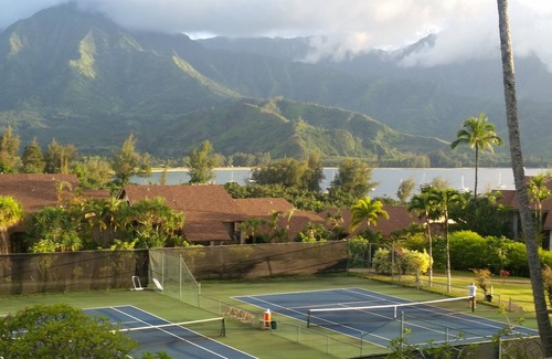 Princeville Apartment | Hanalei Bay RESORT 2312 295.00 11/7-11/13 BlowOutSaleBeachFront 10 Star Reviews!