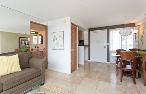 Diamond Head - Kapahulu - St. Louis Condo | Hawaiian Dream - 8th floor Ocean View w/Full Kitchen