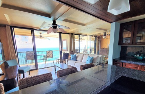 Makaha Condo | Hawaiian Princess - Remodeled beachfront with spectacular view
