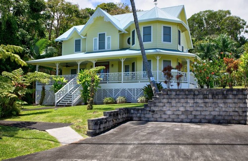 Hakalau House | House ∙ 3 bedrooms ∙ 8 guests