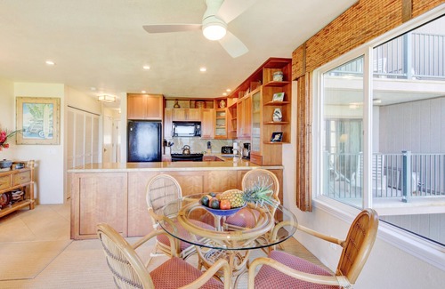 Kapaa Condo | It's All About the View! Oceanfront, A/C, Elevator, SPECIAL! 11/24-11/30 Info ↓