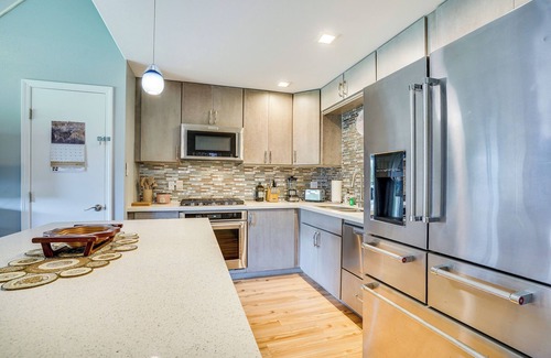 Kaunakakai Condo | Kaunakakai Vacation Rental w/Pool Access & A/C!