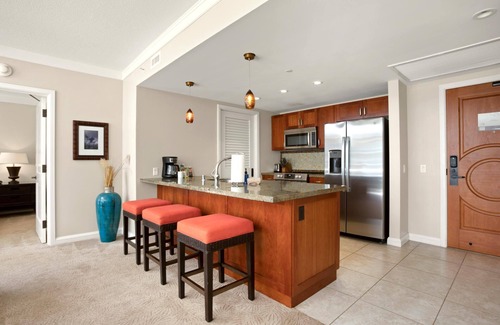 Honokowai Condo | KBM Resorts | 3 FREE CARS | Honua Kai Hokulani | Oceanview | Multi Unit Listing | Spacious lanais and resort amenities for large groups! HKH-229/47/40