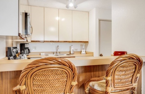 Kihei Condo | Kihei Ease Thrives! Lanai, Kitchen, AC, Laundry, WiFi+Flat Screen–Kamaole Sands 6203