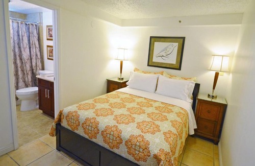 Waikiki Apartment | Kuhio Village 1201R Newly Renovated Waikiki Stay