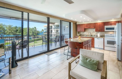 Kihei Condo | Maui Parkshore 307 - Stunning Ocean View 2bd/2ba Overlooking Kamaole III Beach