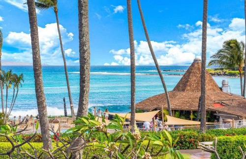 Napili House | Napili Shores H262 · NS H262 BeachFront Condo Ocean Views Pool H