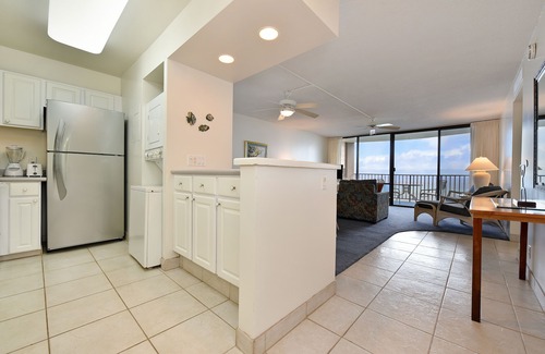 Kahana Condo | Ocean Front @ Great Price-8th Floor- Listen to Ocean from the Master Bedroom