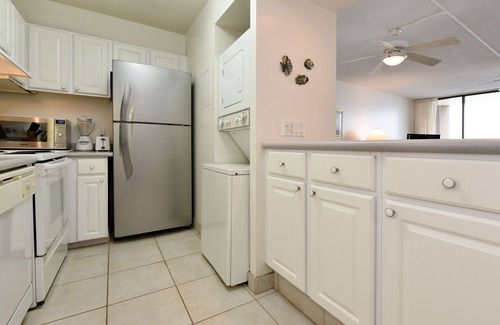 Kahana Condo | Ocean Front @ Great Price-8th Floor- Listen to Ocean from the Master Bedroom