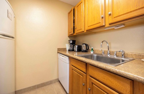 Maalaea Condo | Oceanfront MB202 - Ma'alaea Maui Condo with Spectacular Ocean Views; 1BR/1BA