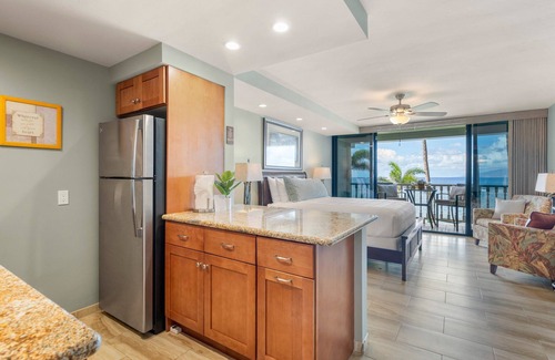 Historic Lahaina Front Street Apartment | Oceanfront Studio Steps to Sandy Beach – Lahaina Shores 217