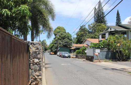 Historic Lahaina Front Street Apartment | Perfect Unit Right in Lahaina Town - can’t get any closer to Front Street