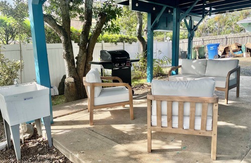 Lanikai House | Serene Lanikai House Near the Beach w/Full Kitchen and Great Outdoor Space