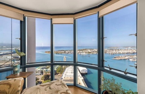 Downtown Honolulu Apartment | SkyNest : Queen's Gambit Penthouse at 66 Queen St