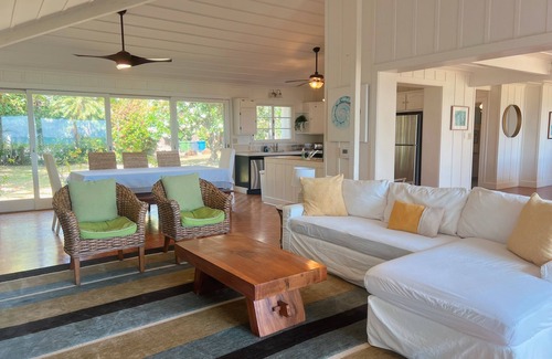 Lanikai House | The Kai Hale - Cozy Lanikai Beachfront Cottage