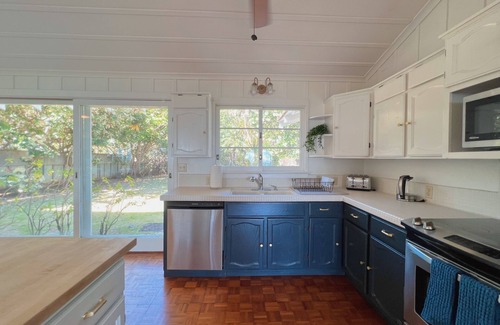 Lanikai House | The Kai Hale - Cozy Lanikai Beachfront Cottage