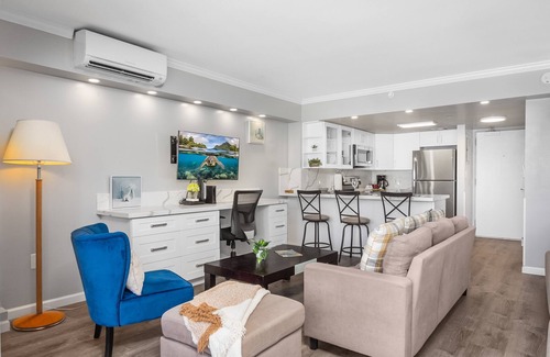Waikiki Condo | Waikiki City View at the Ilikai, Close to Beach
