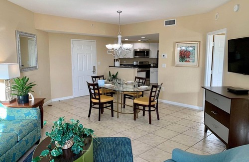 Weston Resort | 1-bedroom resort in Weston, Florida with pool, hot tub, BBQ, office space etc