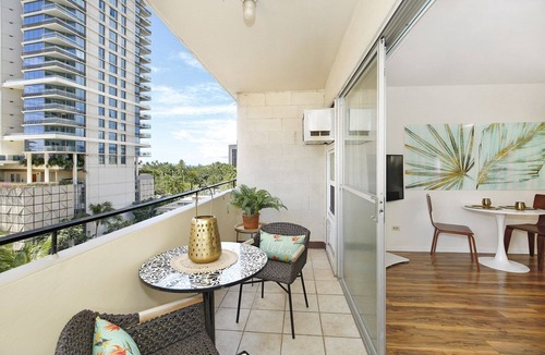 Waikiki Condo | 1 Block from World-Famous Waikiki Beach in the Heart of Waikiki! FREE Parking