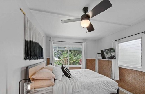 Hilo House | 117 Wainaku HOUSE B · Peaceful Haven in Hilo 3BR House