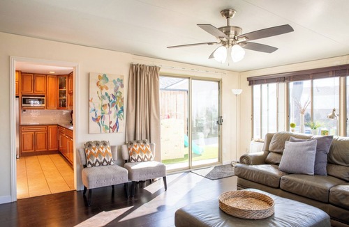 Hermosa Village House | 1mile to Disneyland family friendly House with a pool, hot tub, and game room