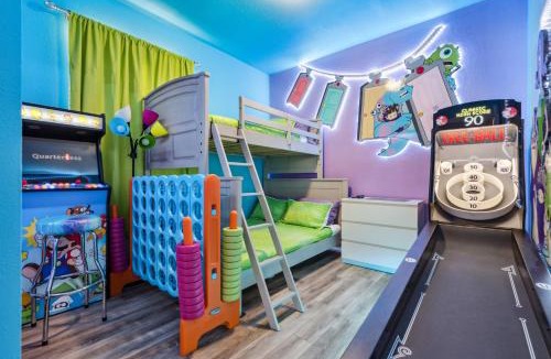 Windsor Hills Apartment | 3BR Windsor Hills Condo Water Park and Skeeball Near Disney No Resort Fees