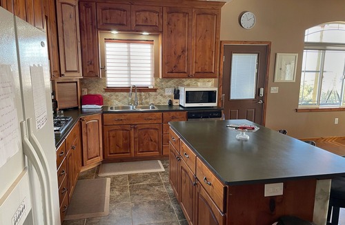 Hanna Cabin | 4 Bed Tabiona Mountain Cabin Home