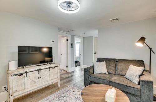 Lincoln Park House | 4 Mi to Waterfront: 2-Unit Combo in Kingston!