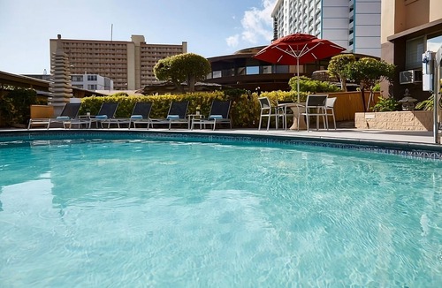 Ala Moana House | 4 x Studio Two Doubles with Kitchenette Room at Pagoda Hotel