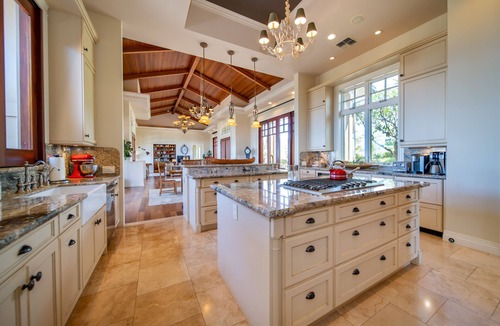 Kaanapali House | 4BR Oceanview Estate | Infinity Pool + Pickleball Ct.