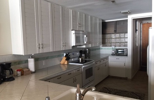 Kahana Condo | 5th Floor Oceanfront-Great Reviews-1 of the biggest condos on Maui-AC-Sleeps 10+