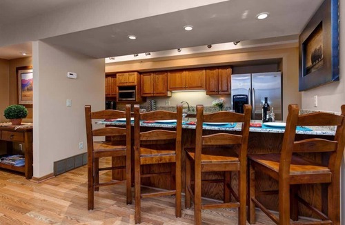 Deer Valley Condo | Abode on Stonebridge, hot tub, Deer Valley & Main Street, bunkroom