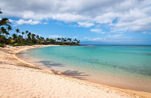 Historic Lahaina Front Street Apartment | Aina NaluB105 studio