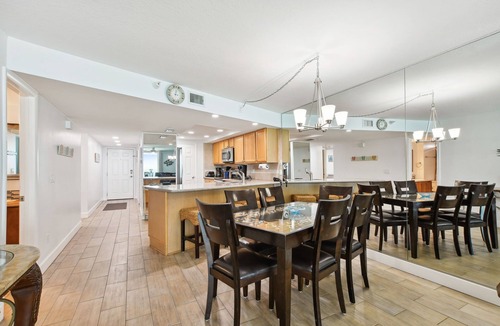 Madeira Beach Condo | Amazing Beachfront Condo 3BR/2BA - Spectacular View