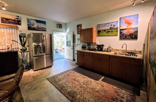 Hawi House | Amazing VIEWS, Spacious, Farmstead Living, Hosts with Aloha