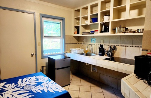 Keaukaha Cabin | Arnott's Lodge