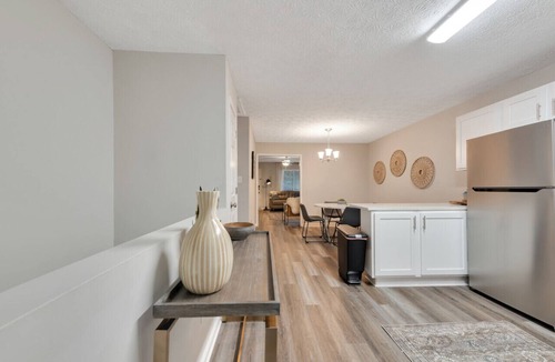 Smyrna Villa | ATH - Sleeps 4 - 2 Beds - Fenced/Pet friendly - CC6