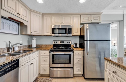 Garden City Resort | Balcony Open! 3BR Oceanfront Condo Pools Steps to Beach