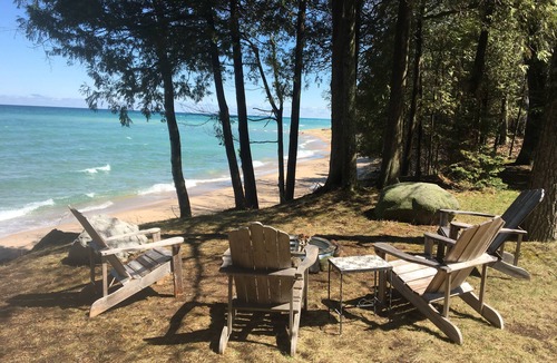 Harbor Springs House | Beachfront Cottage on Lake Michigan in Goodhart along M-119 Tunnel of Trees