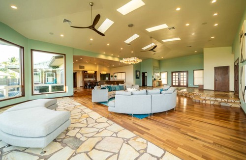 Laie House | Beachfront Luxe Home on North Shore – Sleeps 18, AC, Hot Tub, Fire Pit & More!